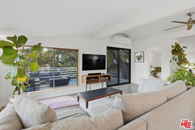 21936 Canon Drive, Topanga, CA 90290