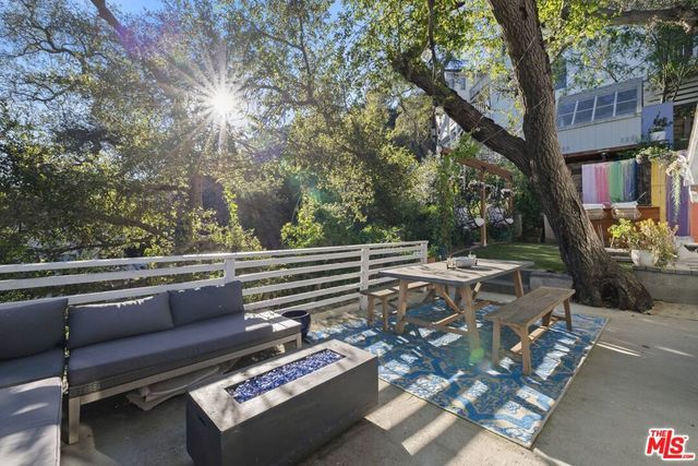 21936 Canon Drive, Topanga, CA 90290