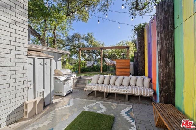 21936 Canon Drive, Topanga, CA 90290