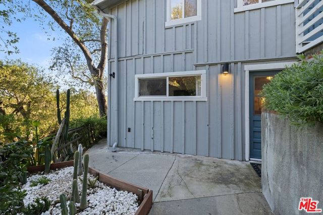 21936 Canon Drive, Topanga, CA 90290