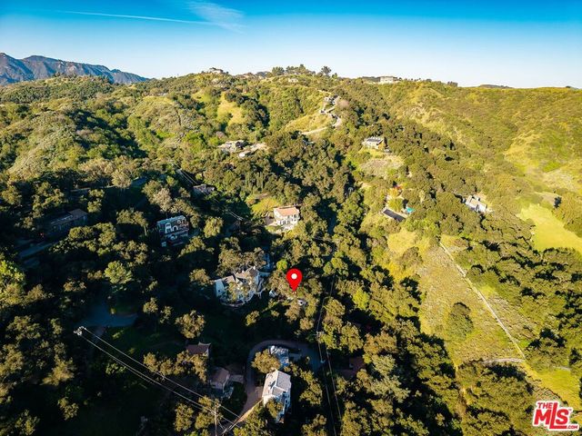 21936 Canon Drive, Topanga, CA 90290
