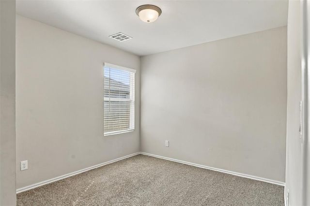 2425 Sunshine Lane, Yukon, OK 73099