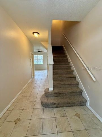 2947 POINTEVIEW DRIVE, Tampa, FL 33611