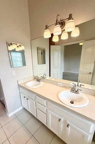 2947 POINTEVIEW DRIVE, Tampa, FL 33611