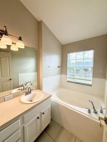 2947 POINTEVIEW DRIVE, Tampa, FL 33611