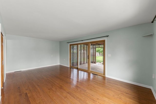307 S Pierce Avenue, Wheaton, IL 60187