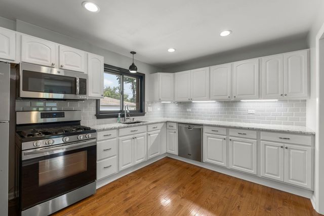 307 S Pierce Avenue, Wheaton, IL 60187
