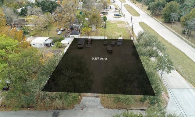 10155 Comanche Lane, Houston, TX 77041
