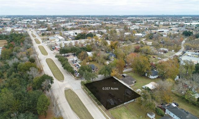 10155 Comanche Lane, Houston, TX 77041