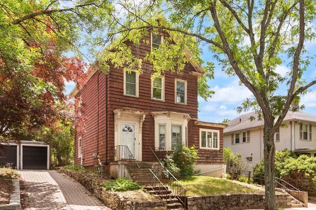 83 Wallace, Somerville, MA 02144