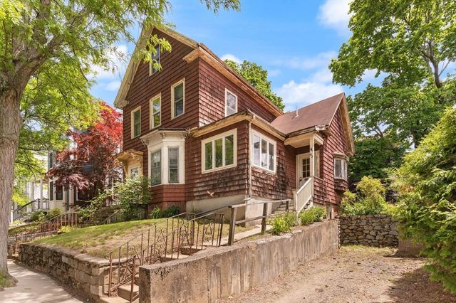 83 Wallace, Somerville, MA 02144