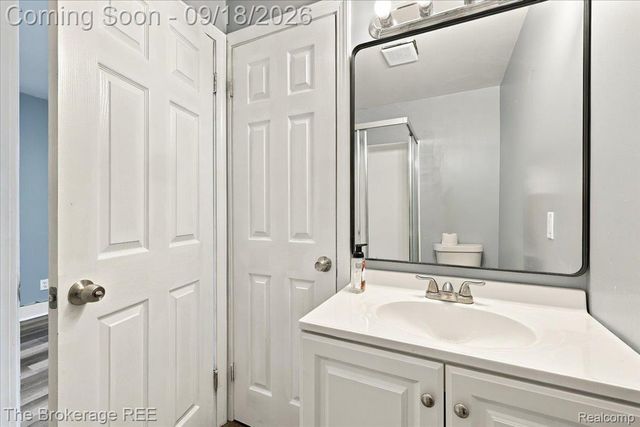 1398 Merle Avenue, Burton, MI 48509