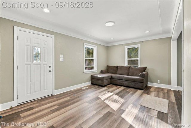 1398 Merle Avenue, Burton, MI 48509