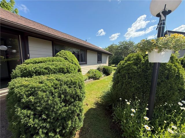 743 Village Boulevard South, Van Buren, NY 13027
