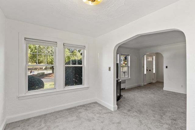 256 Massasoit Rd, Worcester, MA 01604