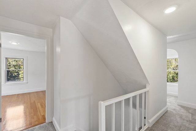 256 Massasoit Rd, Worcester, MA 01604