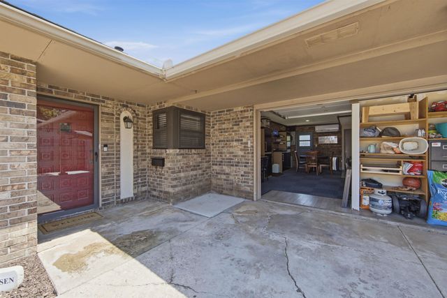 8401 E Lincoln St, Wichita, KS 67207