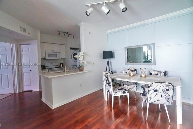 17145 N Bay Road 4403, Sunny Isles Beach, FL 33160