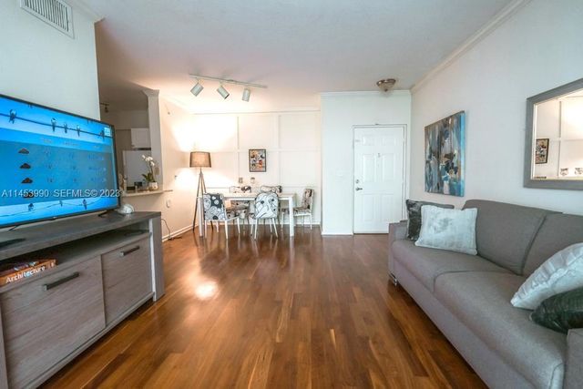 17145 N Bay Road 4403, Sunny Isles Beach, FL 33160