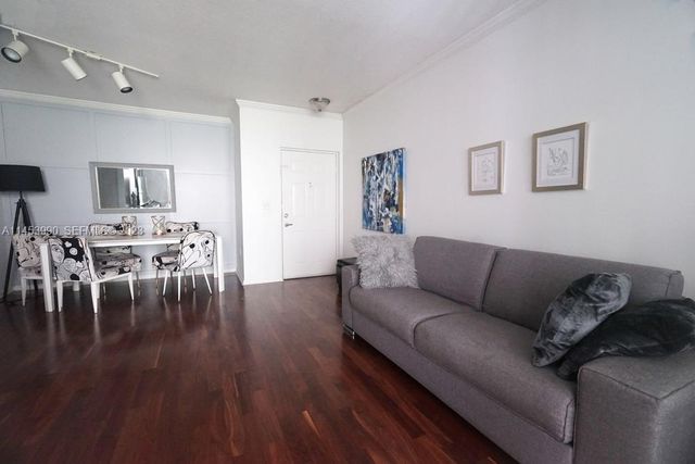 17145 N Bay Road 4403, Sunny Isles Beach, FL 33160