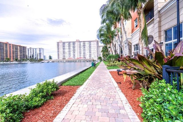 17145 N Bay Road 4403, Sunny Isles Beach, FL 33160