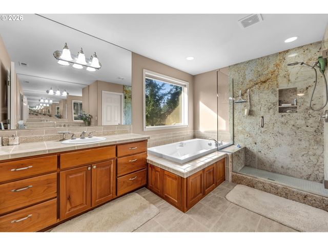 1200 Ne 150TH Ave, Vancouver, WA 98684