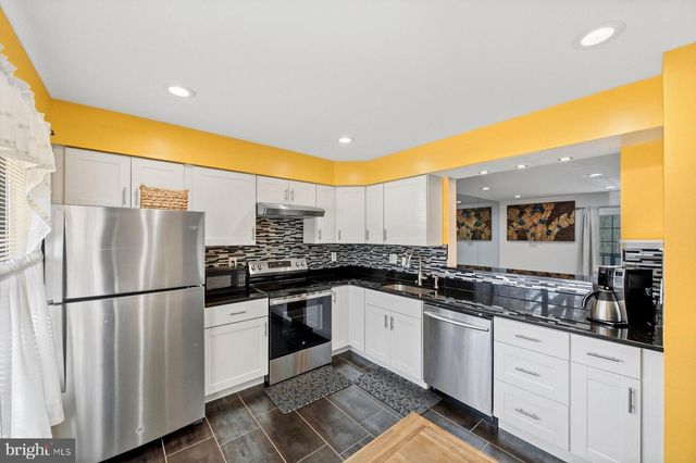 58 HARDWOOD DR, Rosedale, MD 21237