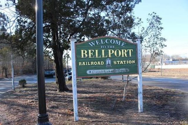 906 Bayview Avenue, Bellport, NY 11713