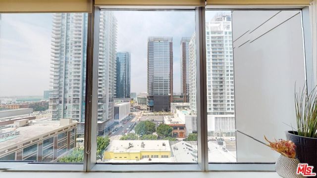 1155 S Grand Avenue 1106, Los Angeles, CA 90015