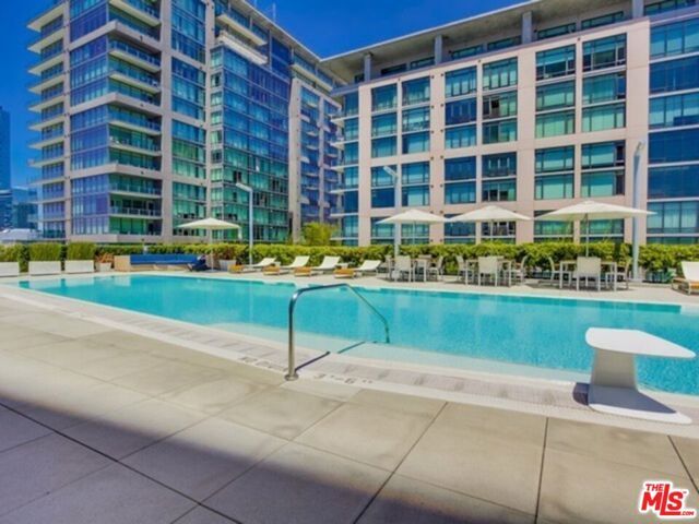 1155 S Grand Avenue 1106, Los Angeles, CA 90015