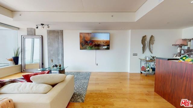 1155 S Grand Avenue 1106, Los Angeles, CA 90015