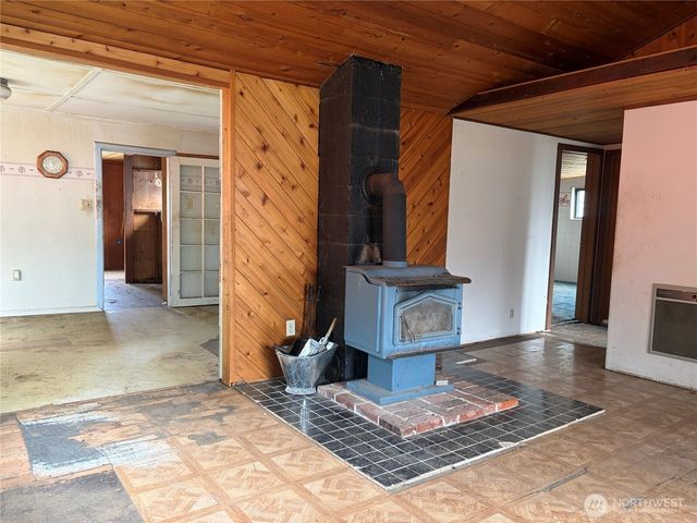 131 Muncie Avenue, Quilcene, WA 98376