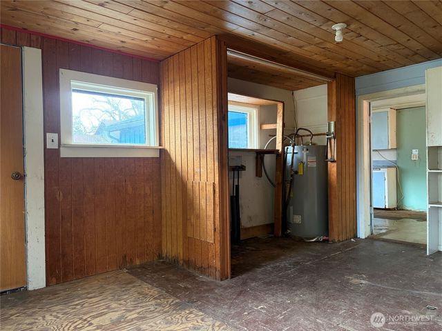 131 Muncie Avenue, Quilcene, WA 98376