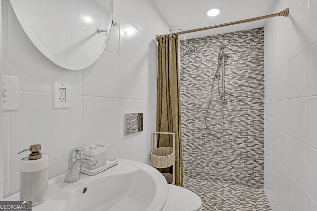 1385 Harris Road, Lawrenceville, GA 30043