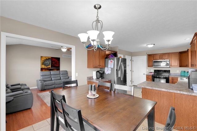 12306 Nina Court, Sellersburg, IN 47172