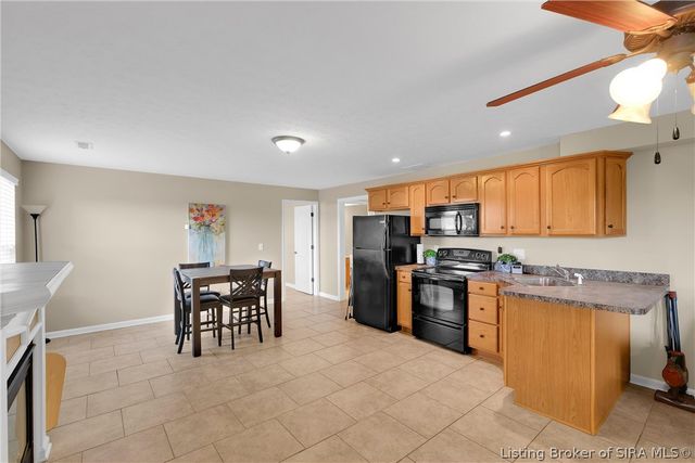 12306 Nina Court, Sellersburg, IN 47172