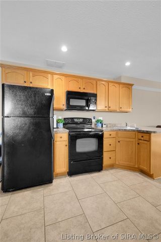 12306 Nina Court, Sellersburg, IN 47172