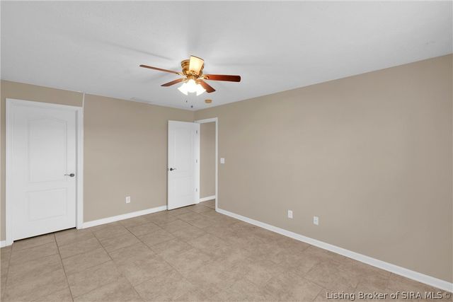 12306 Nina Court, Sellersburg, IN 47172