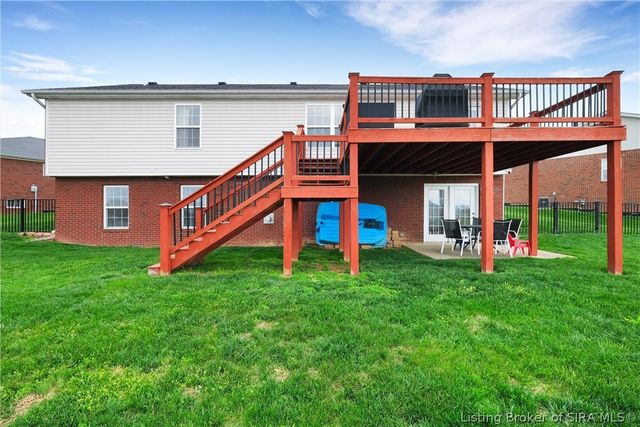 12306 Nina Court, Sellersburg, IN 47172