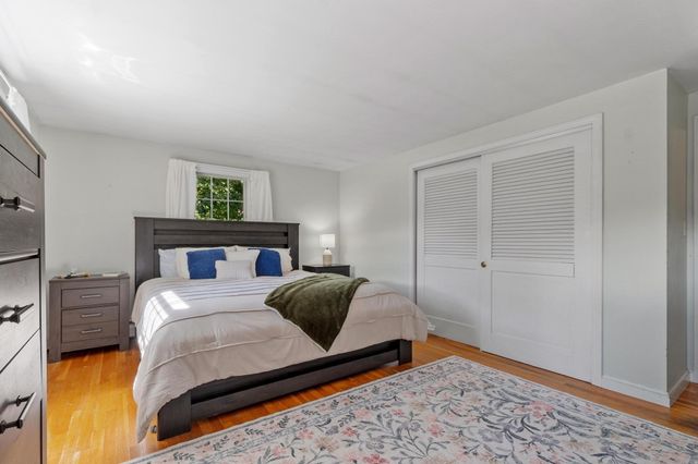 2 Nipmuc Rd, Paxton, MA 01612