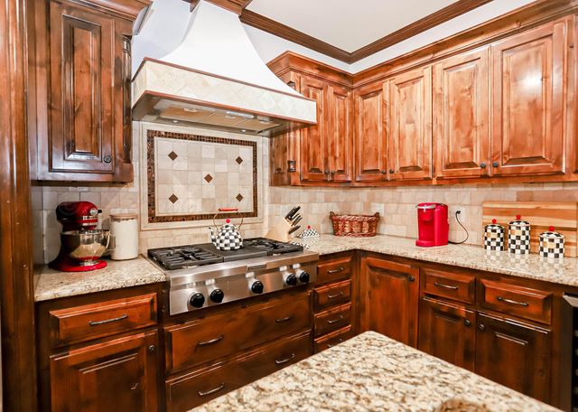 8007 NEW ENGLAND Parkway, Amarillo, TX 79119