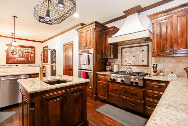 8007 NEW ENGLAND Parkway, Amarillo, TX 79119