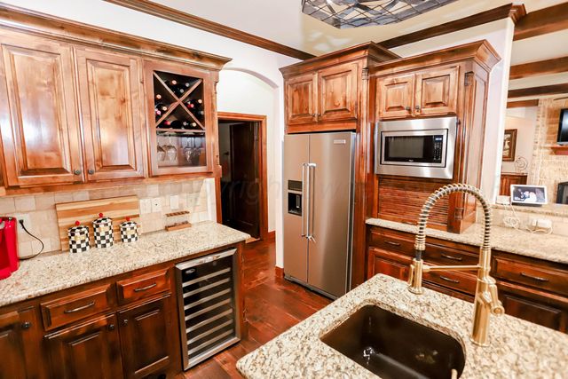 8007 NEW ENGLAND Parkway, Amarillo, TX 79119