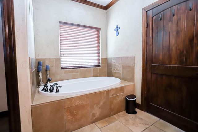 8007 NEW ENGLAND Parkway, Amarillo, TX 79119