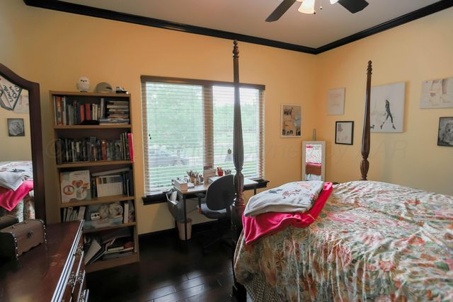 8007 NEW ENGLAND Parkway, Amarillo, TX 79119