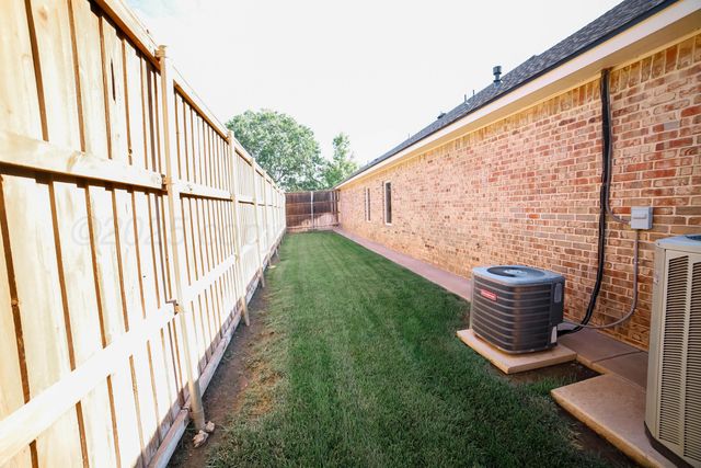 8007 NEW ENGLAND Parkway, Amarillo, TX 79119