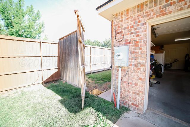 8007 NEW ENGLAND Parkway, Amarillo, TX 79119