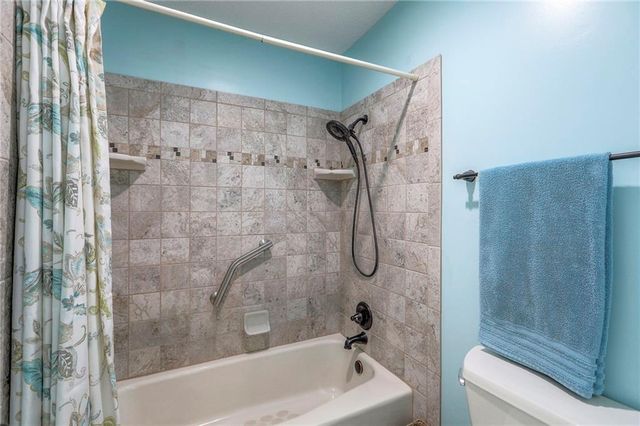 6620 NW 136th Street, Kansas City, MO 64164