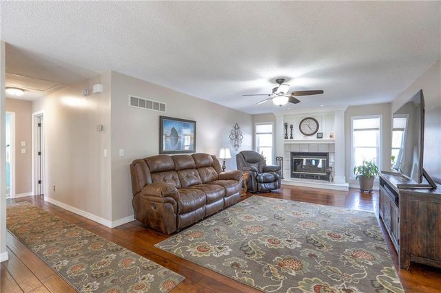 6620 NW 136th Street, Kansas City, MO 64164