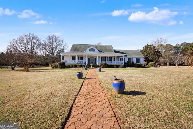 159 Friar Tuck Road, Fayetteville, GA 30215